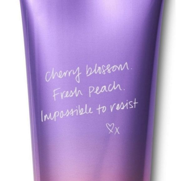LOVE Spell Lotion by Victoria Secret - Picture 2 of 5